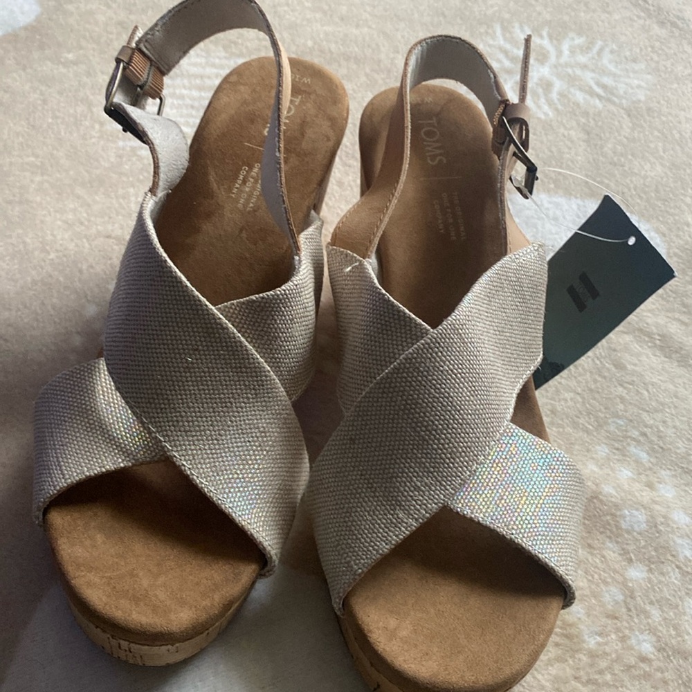 Toms Shoes, New
